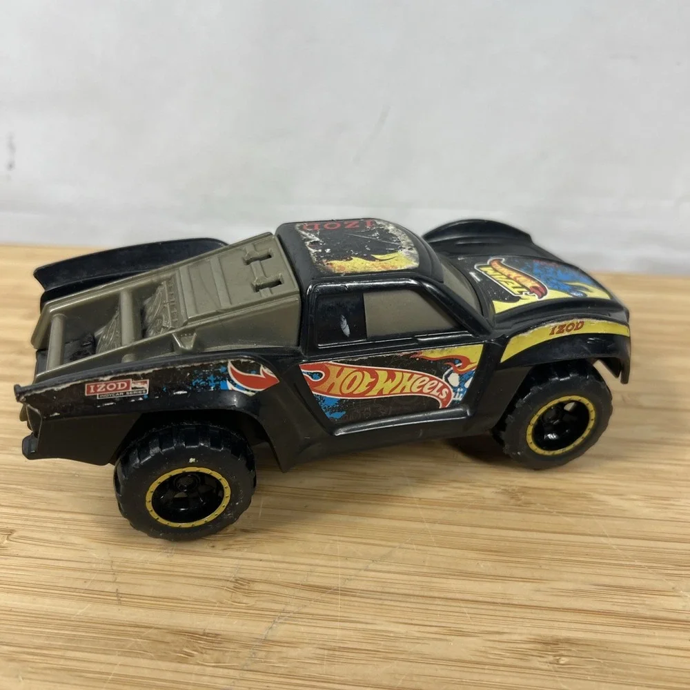 Hot Wheels IZOD Ripcord Racer Off Road Truck 2011 Mattel X0150 Tested